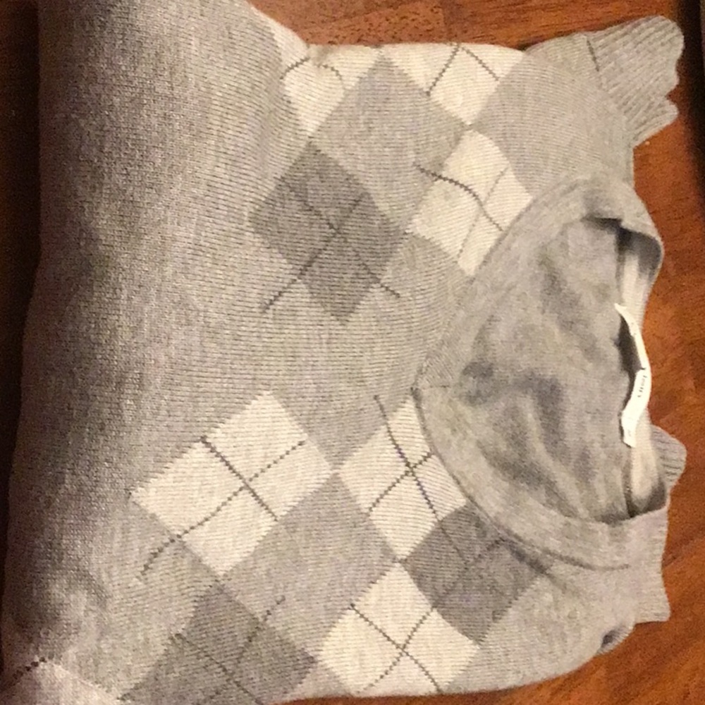 Calvin Klein men’s 100% cotton argyle sweater.  Size medium.  EUC, Grey hues.